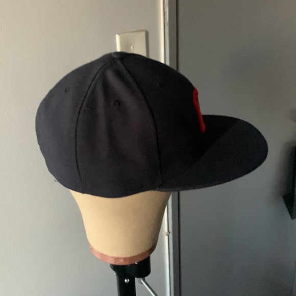 New Era CLEVELAND Indians 59Fifty Cap 7 3/4 - Picture 4 of 8